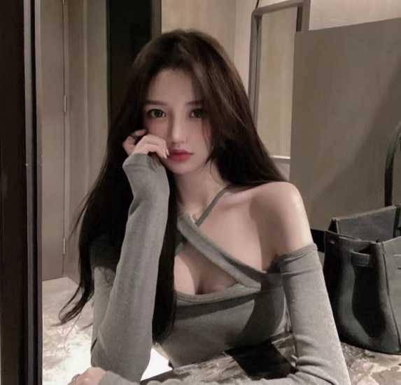 肤白貌美胸大，身材一绝，花样多，kb销魂 手感超好